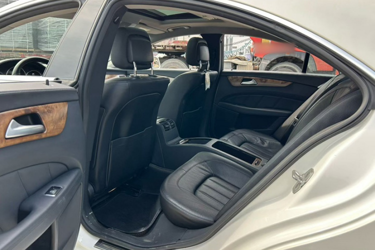 奔驰CLS 2012款 CLS 300 CGI中控内饰7007