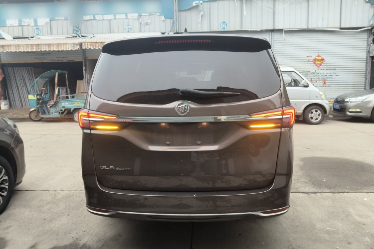 别克GL8 2022款 陆上公务舱 652T 豪华型车身外观6004