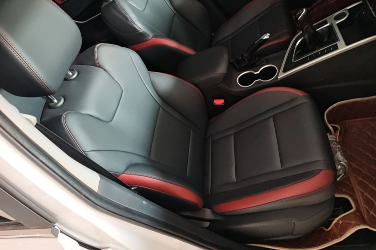 东风风行 风行T5 2022款 盛世款 1.6L 手动筑梦版五座局部细节41