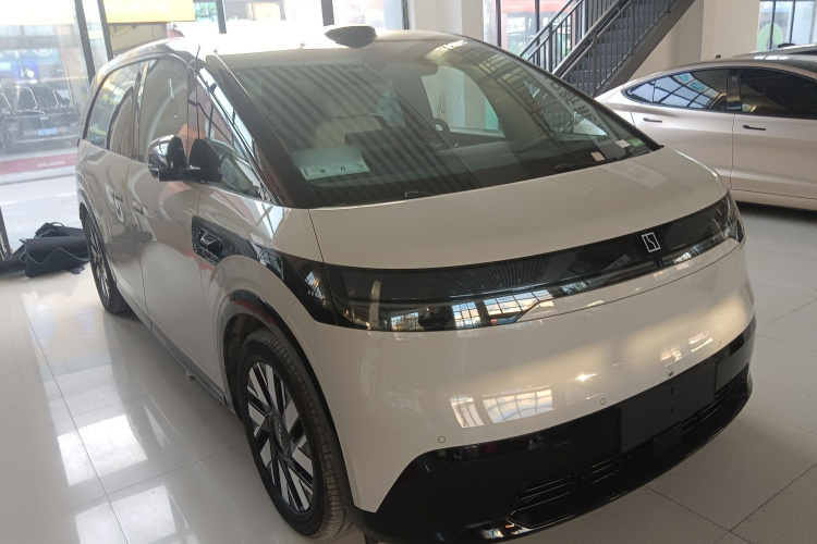 极氪MIX 2025款 长续航智驾版车身外观6002