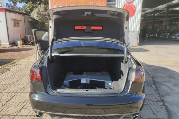 奥迪A6L 2015款 TFSI 百万纪念智领型局部细节23