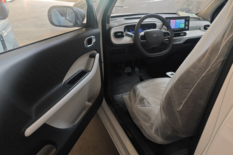 吉利银河 熊猫 2025款 210km 元气熊中控内饰20