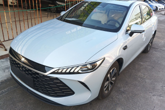 比亚迪 秦PLUS 2025款 DM-i 智驾版 120KM超越型