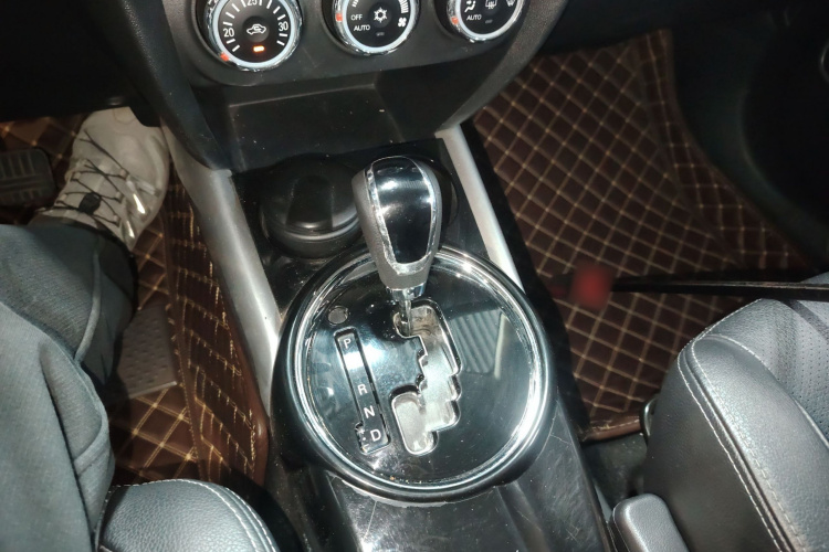 三菱 劲炫ASX 2018款 2.0L CVT两驱尊享版局部细节18