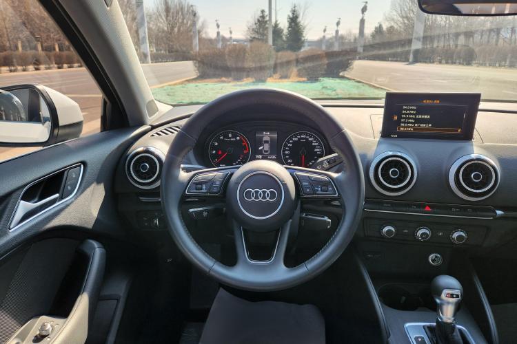 奥迪A3 2020款 Limousine 35 TFSI 时尚型 国VI中控内饰13