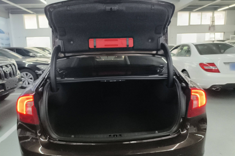 沃尔沃S60 2018款 S60L T3 智进版局部细节23