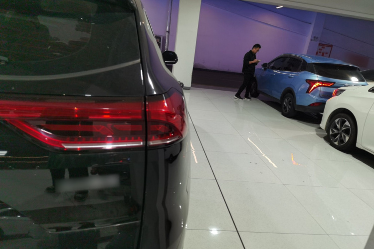 哈弗H6 2021款 国潮版 1.5T 自动冠军版车身外观9