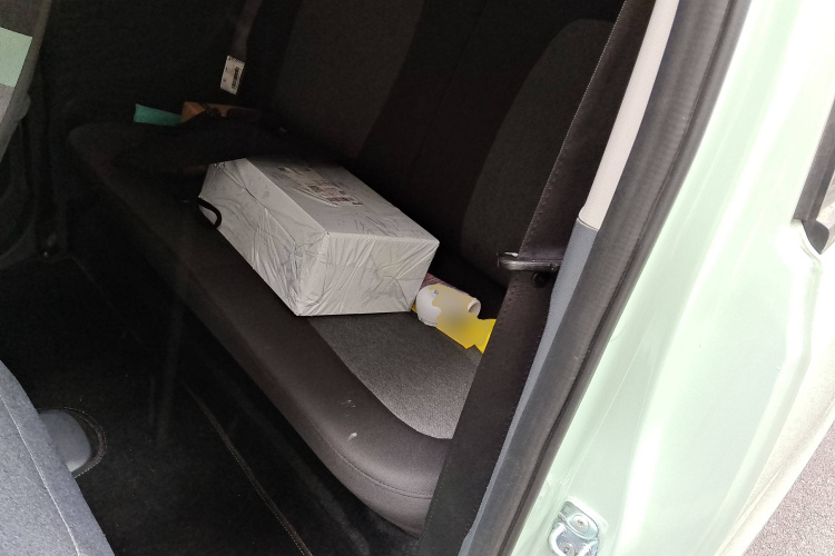 五菱汽车 宏光MINIEV 2021款 马卡龙时尚款 磷酸铁锂中控内饰21