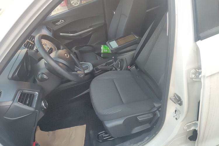 福特 福睿斯 2019款 1.5L 自动质享型中控内饰19