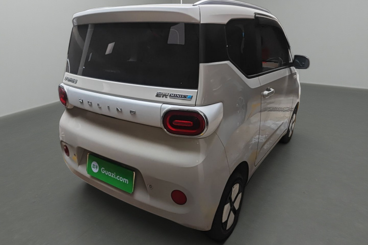 五菱汽车 宏光MINIEV 2024款 第三代 215km 进阶版车身外观7