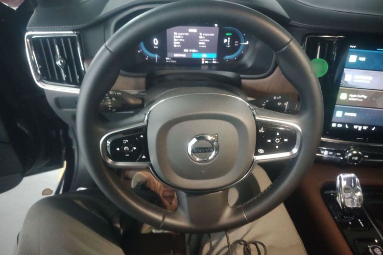 沃尔沃S90新能源 2024款 插电式混动 四驱长续航智雅豪华版局部细节13