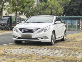 现代 索纳塔 2014款 2.4L 自动豪华版 国IV