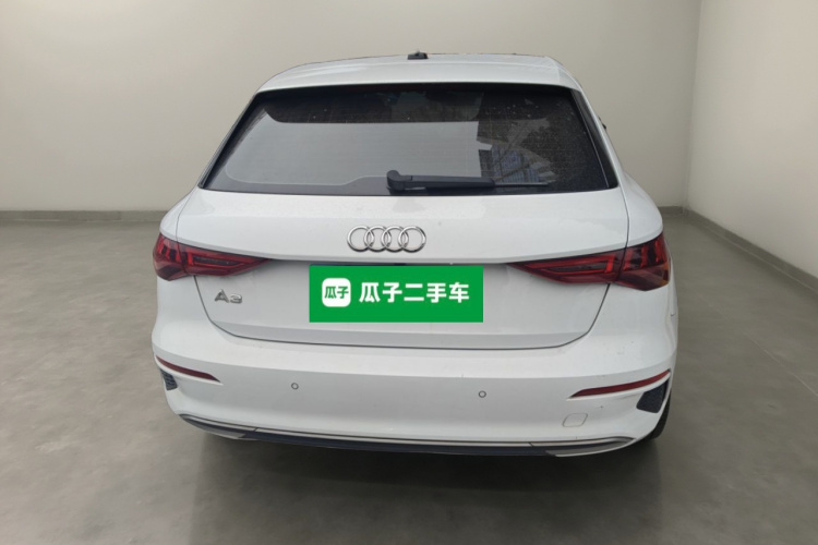 奥迪A3 2021款 Sportback 35 TFSI 进取致雅型车身外观6