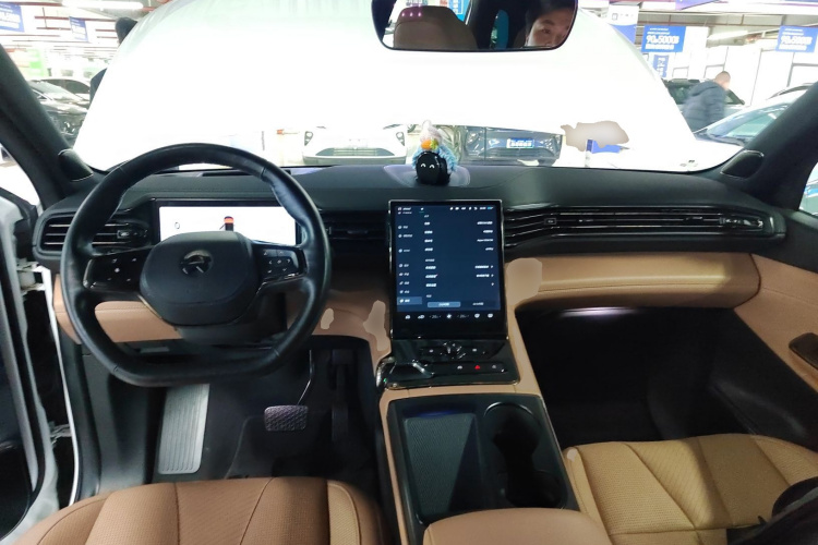 蔚来ES8 2020款 580KM 六座版中控内饰12