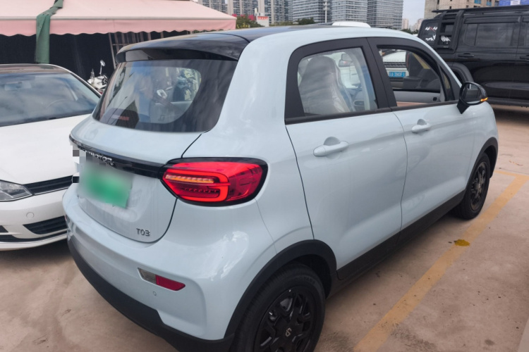 零跑汽车 零跑T03 2025款 310舒享版车身外观7