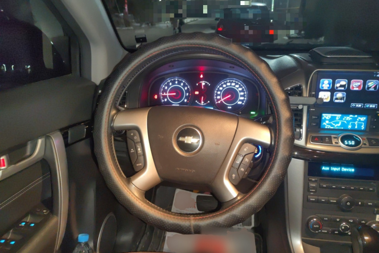 雪佛兰 科帕奇 2014款 2.4L 四驱旗舰版 7座中控内饰13