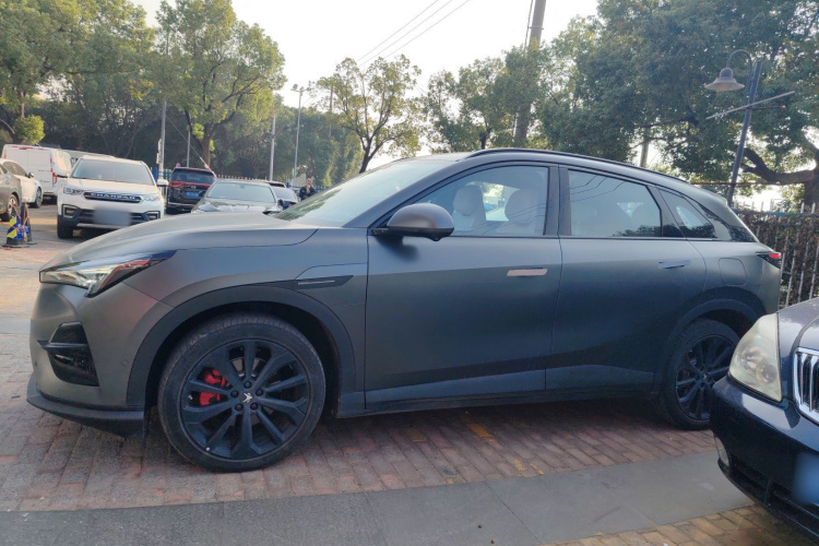 ARCFOX极狐 极狐 阿尔法T5(ARCFOX αT5) 2024款 660 MAX车身外观4