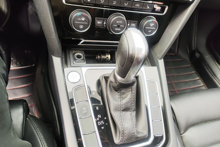 大众 迈腾 2019款 330TSI DSG 豪华型 国VI局部细节18