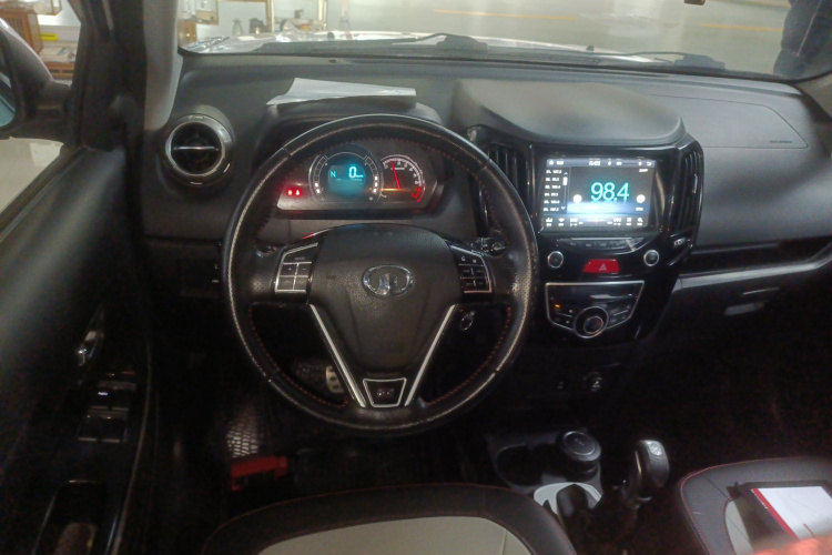 长城M4 2015款 1.5L AMT豪华型中控内饰13