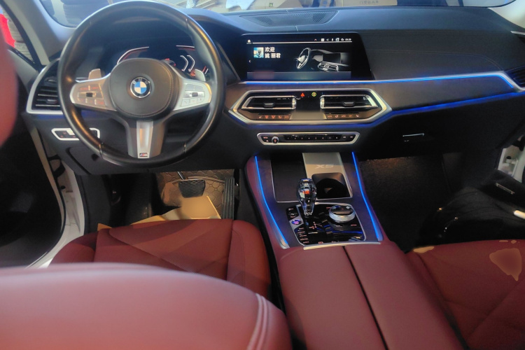 宝马X5 2022款 xDrive 30Li M运动套装中控内饰7002