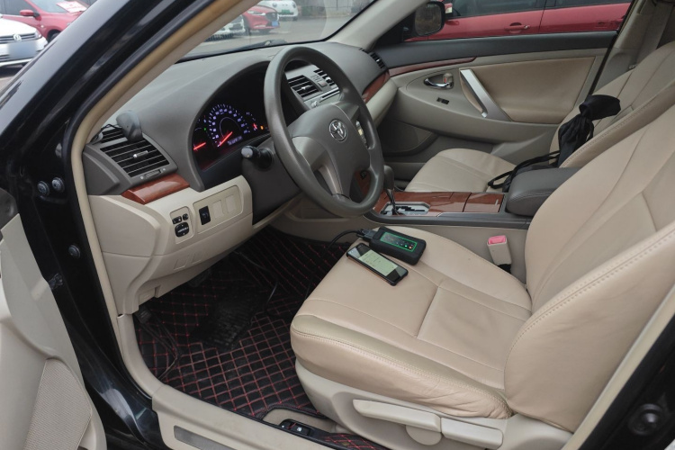 丰田 凯美瑞 2013款 200E 经典精英版中控内饰20