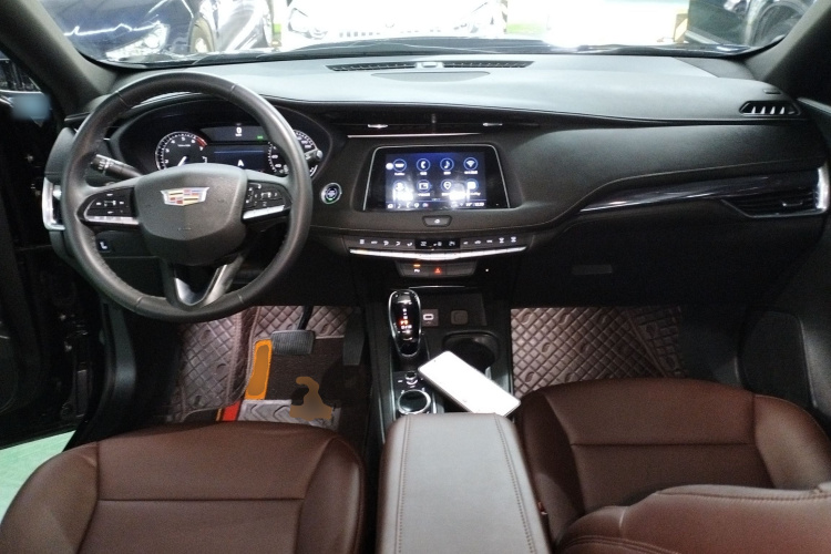 凯迪拉克XT4 2021款 28T 两驱技术型中控内饰7002