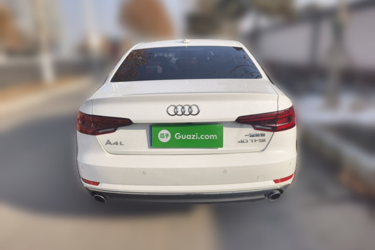 奥迪A4L 2018款 30周年年型 40 TFSI 进取型车身外观6
