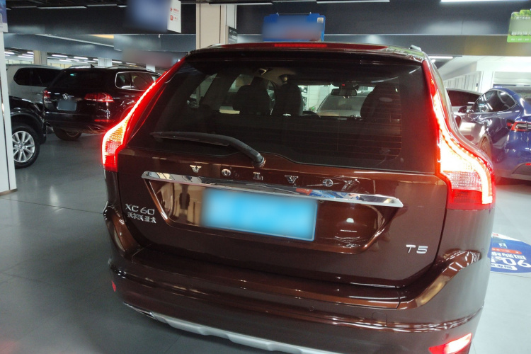 沃尔沃XC60 2016款 T5 智进版车身外观6004