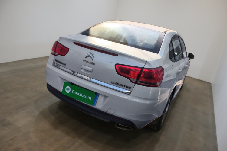 雪铁龙 世嘉 2013款 三厢 2.0L 自动品悦型车身外观7