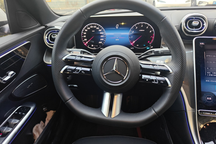 奔驰C级 2024款 C 260 L 运动版中控内饰13