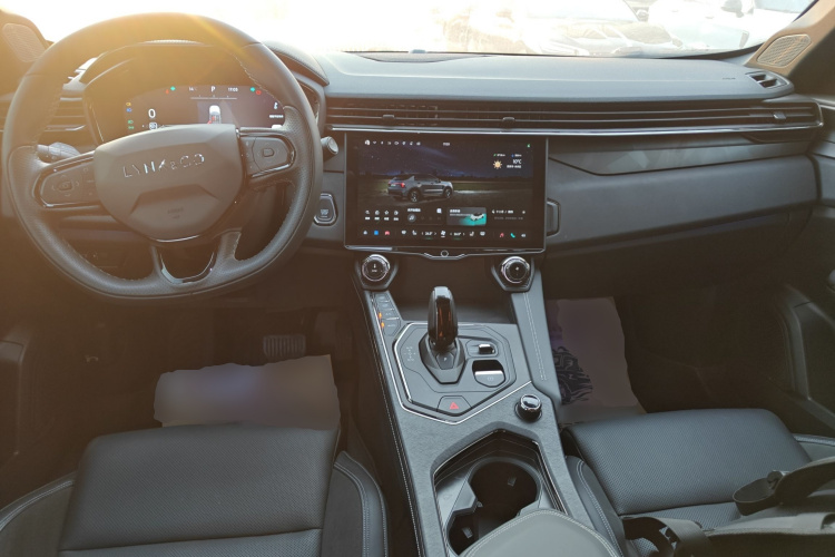 领克01 2023款 1.5TD EM-F PM中控内饰12