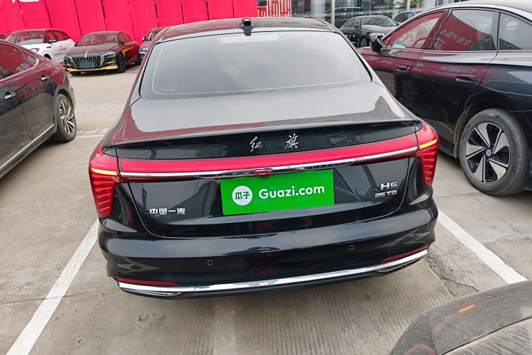 红旗H5 2023款 1.5T DCT智联旗韵版车身外观6