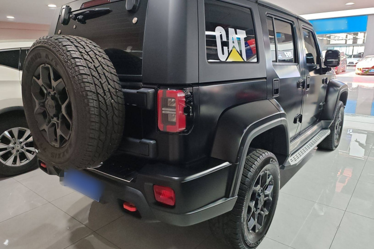 北京BJ40 2023款 2.0D 自动四驱刀锋英雄版侠客型车身外观6003