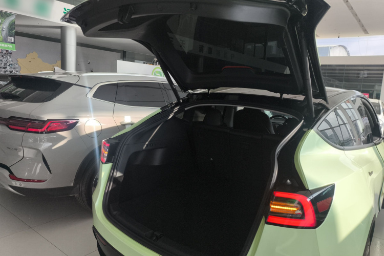 特斯拉 Model Y 2022款 改款 后轮驱动版局部细节23