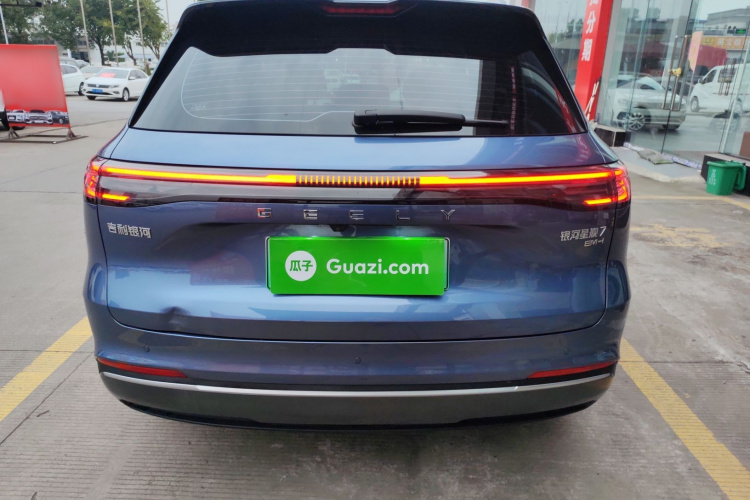 吉利银河 银河星舰7 EM-i 2025款 120km 领航版车身外观6