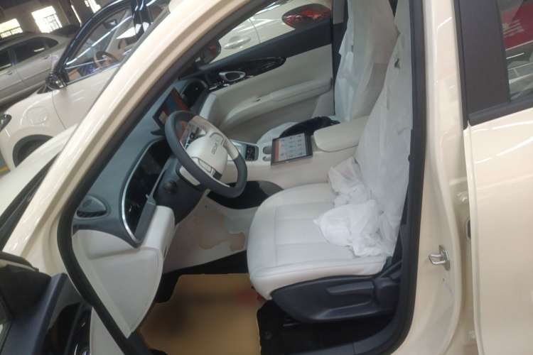 吉利银河 星愿 2025款 310km 梦想版中控内饰19