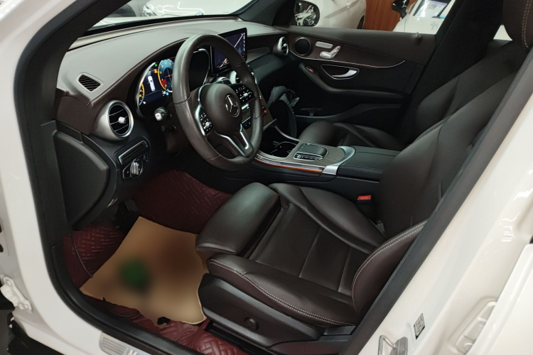 奔驰GLC 2022款 改款二 GLC 260 L 4MATIC 豪华型中控内饰19