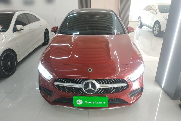 奔驰A级 2020款 改款二 A 180 L 运动轿车车身外观6001