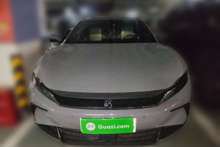 比亚迪 汉 2025款 DM-i 125KM尊荣型车身外观2