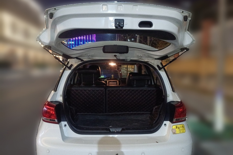 长城M4 2012款 1.5L 手动舒适型中控内饰23