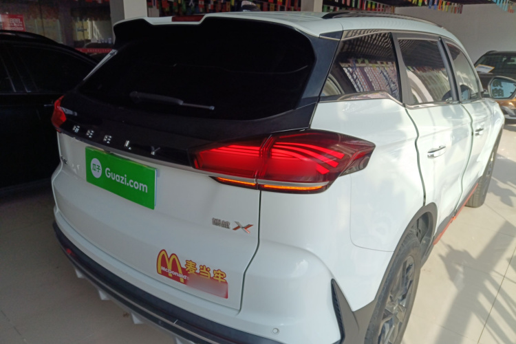 吉利汽车 2022款 博越X 1.8TD DCT智慧型车身外观7