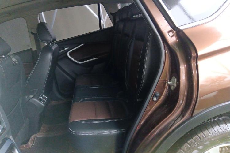 北汽幻速S6 2017款 1.5T CVT尊享型中控内饰7004