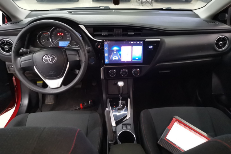 丰田 卡罗拉 2018款 1.2T S-CVT GL智享版中控内饰12