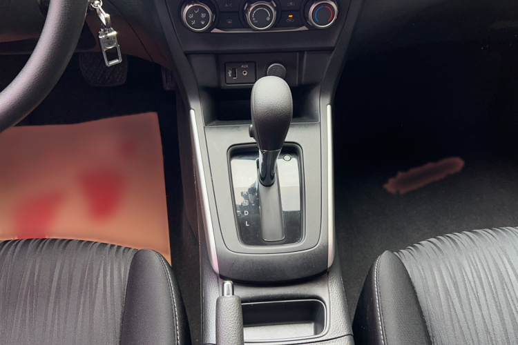 日产 轩逸 2021款 经典 1.6XE CVT舒适版局部细节18