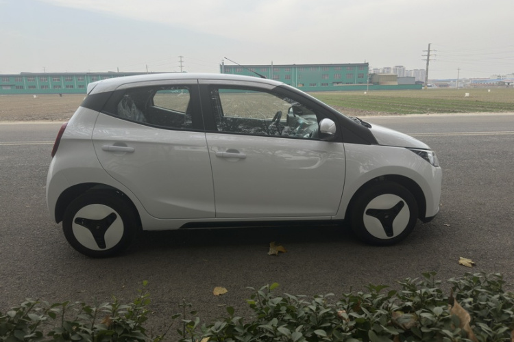 江铃集团新能源 易至EV2 2026款 PLUS+ 舒适型车身外观6007