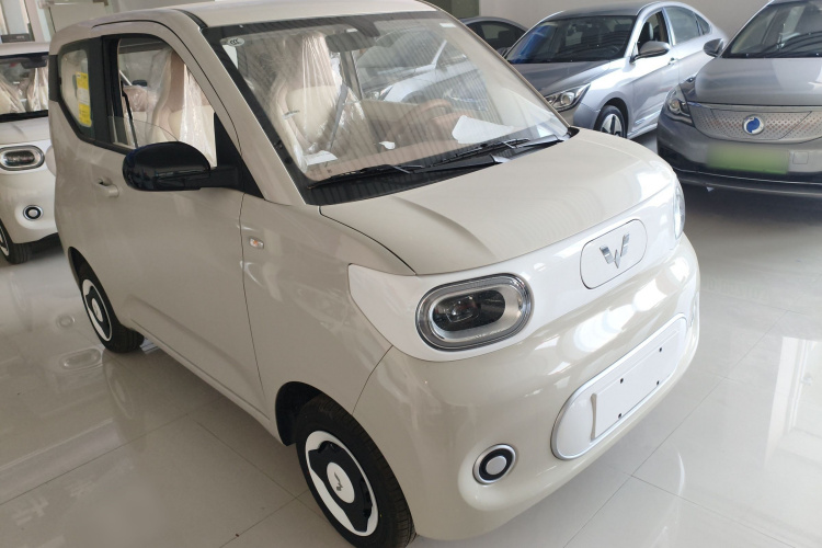 五菱汽车 宏光MINIEV 2024款 第三代 215km 青春版车身外观3