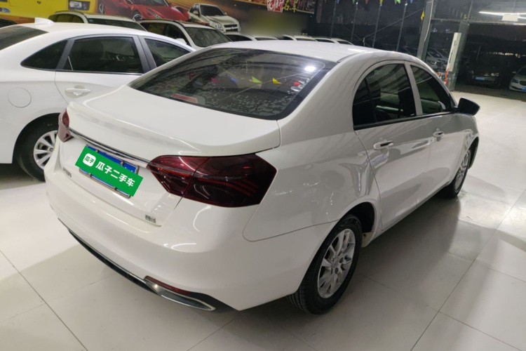 吉利汽车 帝豪 2020款 1.5L 手动舒适型车身外观6005