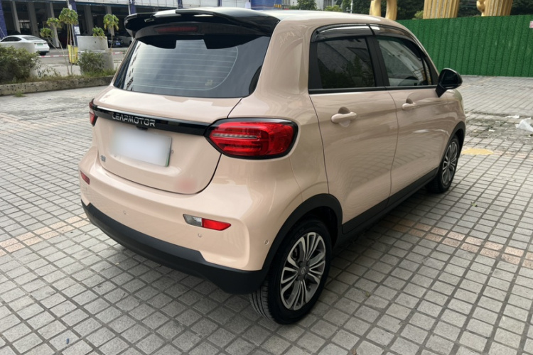 零跑汽车 零跑T03 2021款 400豪华Pro版车身外观6004