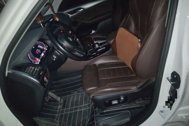 宝马X4 2021款 xDrive 25i M运动套装局部细节19