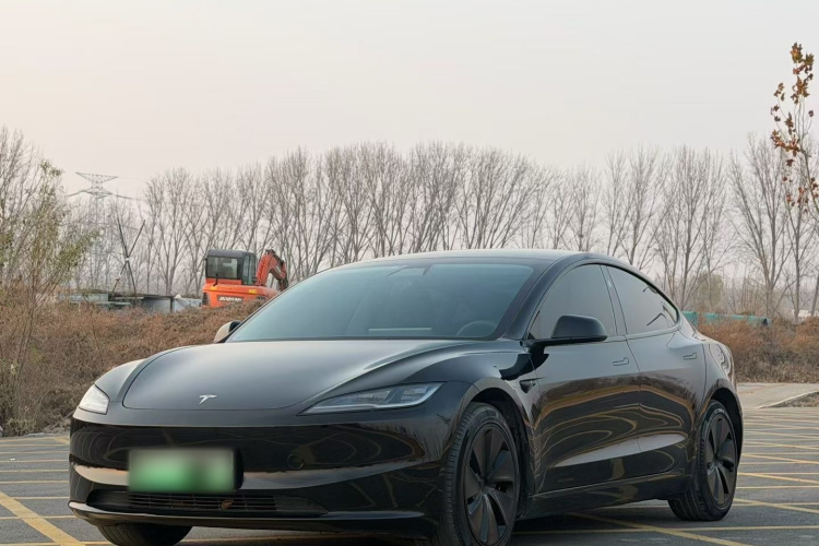 特斯拉 Model 3 2023款 后轮驱动版车身外观6001